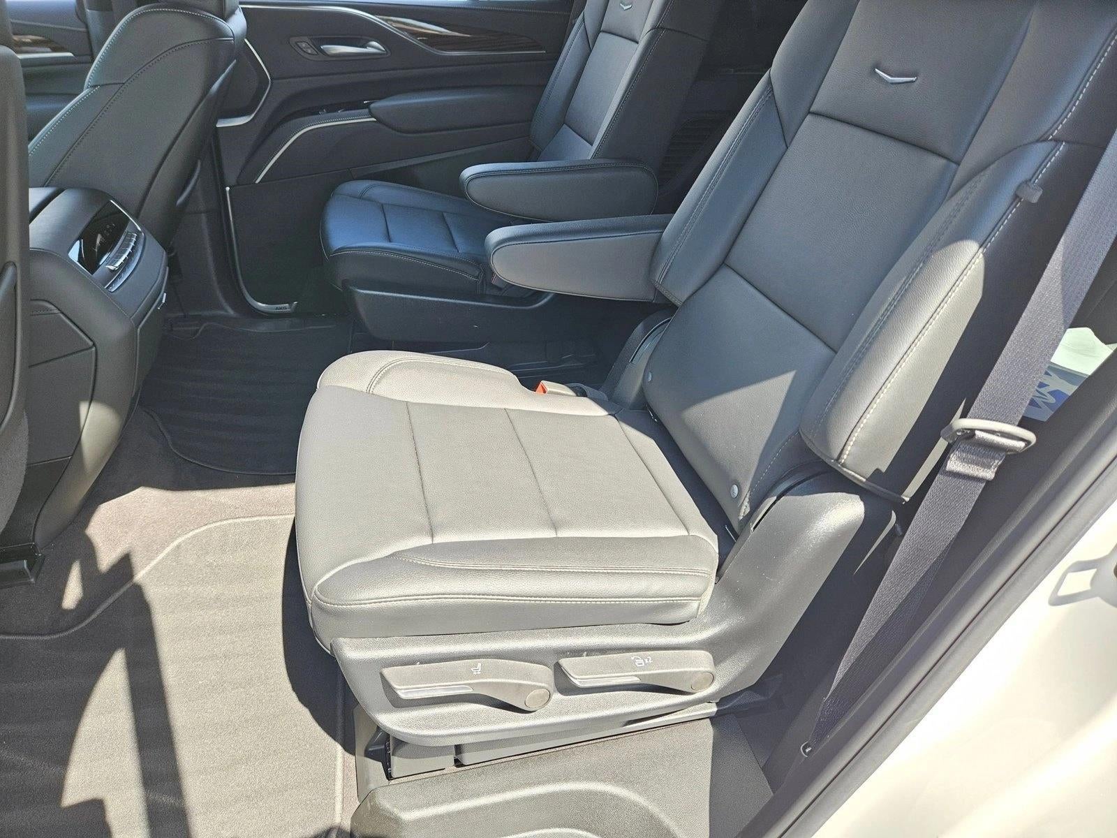 2024 Cadillac Escalade 4WD Luxury