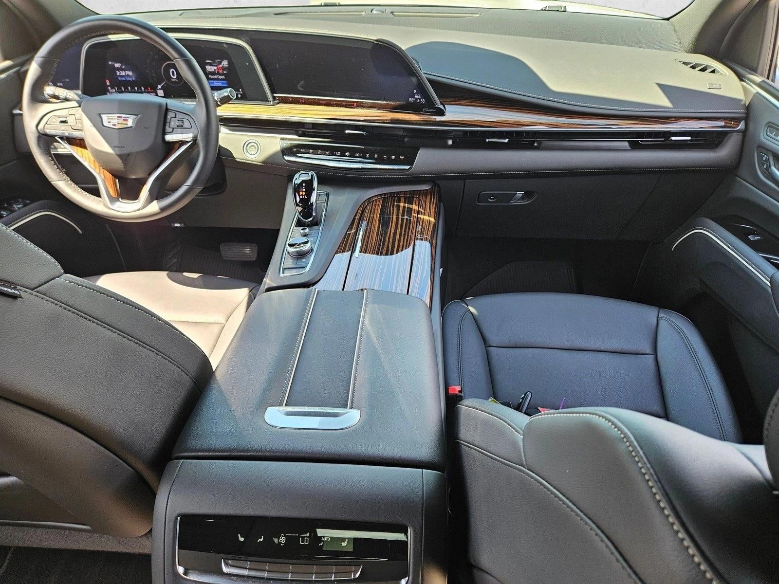 2024 Cadillac Escalade 4WD Luxury
