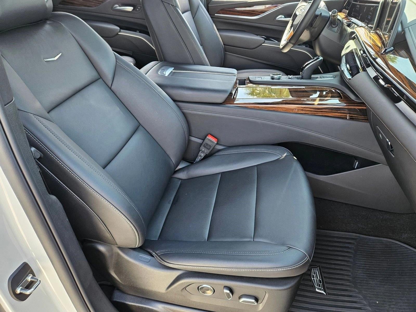 2024 Cadillac Escalade 4WD Luxury
