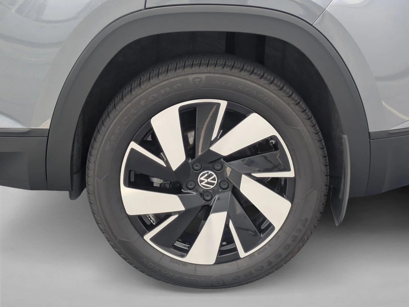 2024 Volkswagen Atlas Cross Sport 2.0T SE w/Technology 4MOTION