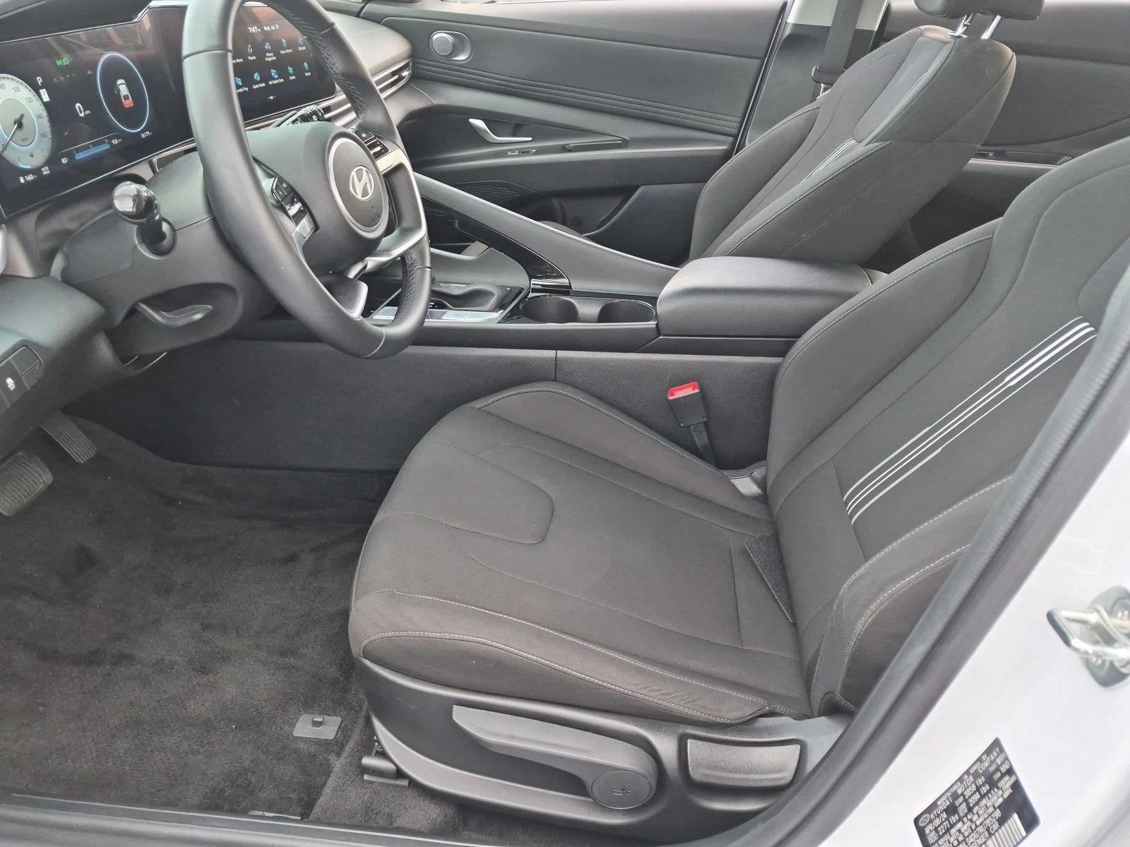 2024 Hyundai ELANTRA SEL IVT