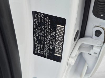 2024 Hyundai ELANTRA SEL IVT