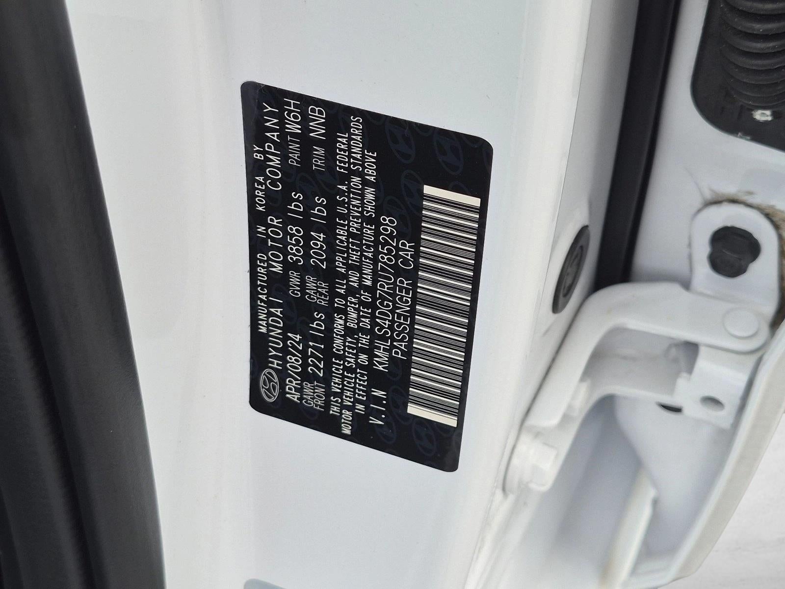 2024 Hyundai ELANTRA SEL IVT