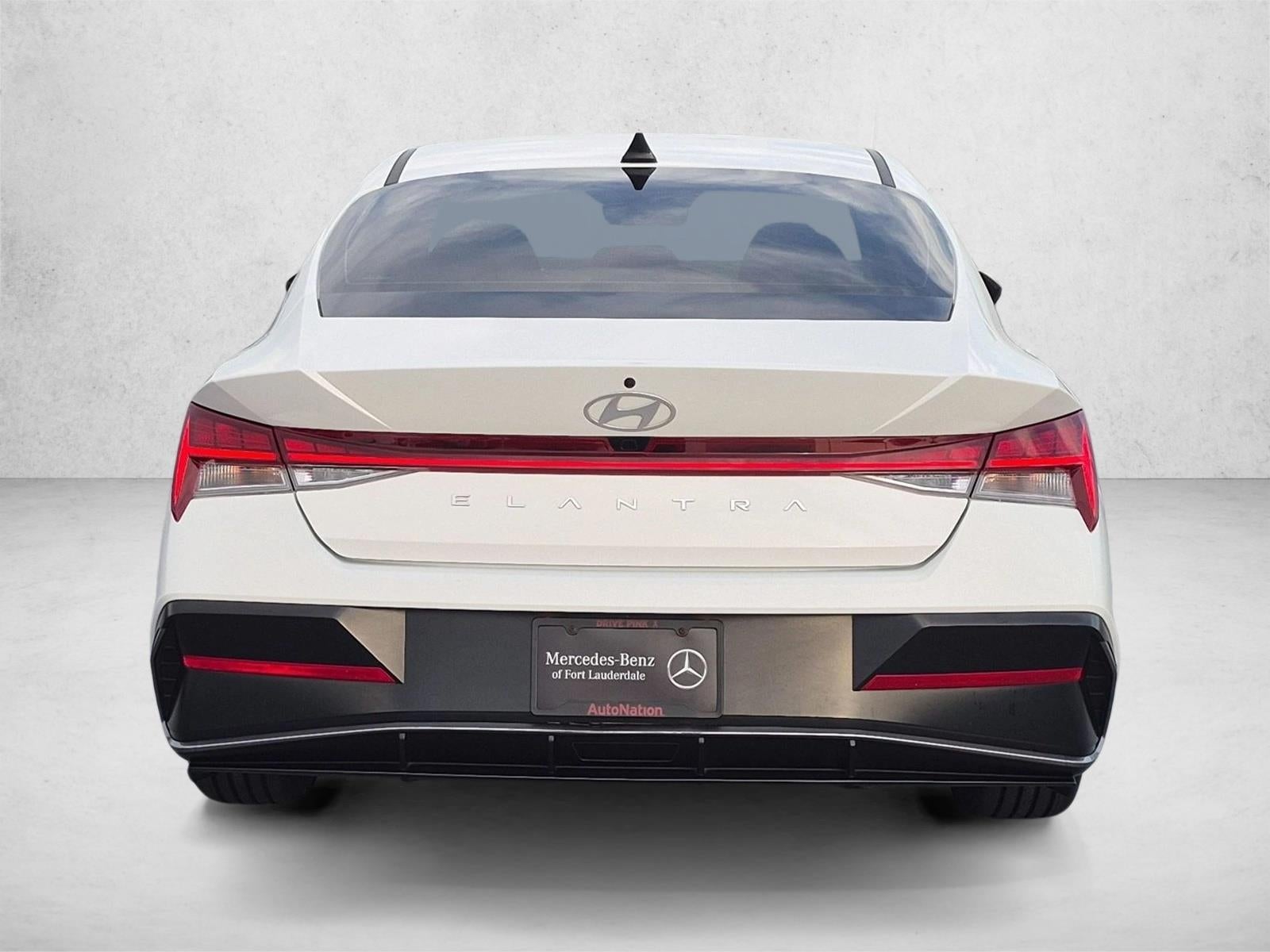 2024 Hyundai ELANTRA SEL IVT