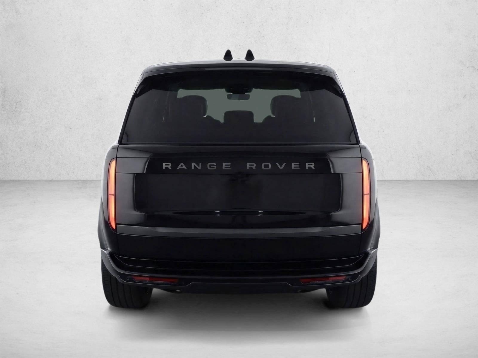 2025 Land Rover Range Rover P400 SE SWB