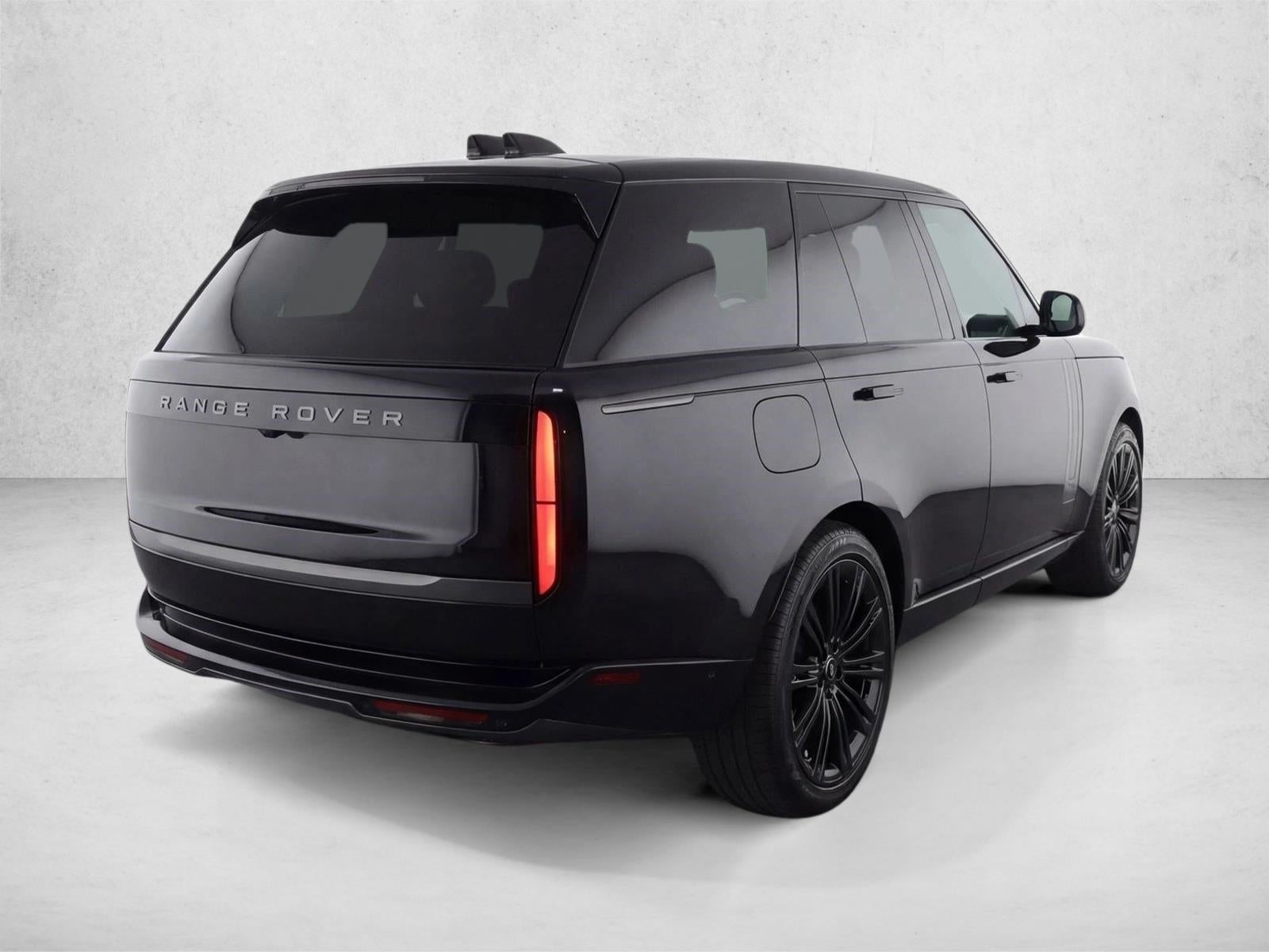 2025 Land Rover Range Rover P400 SE SWB