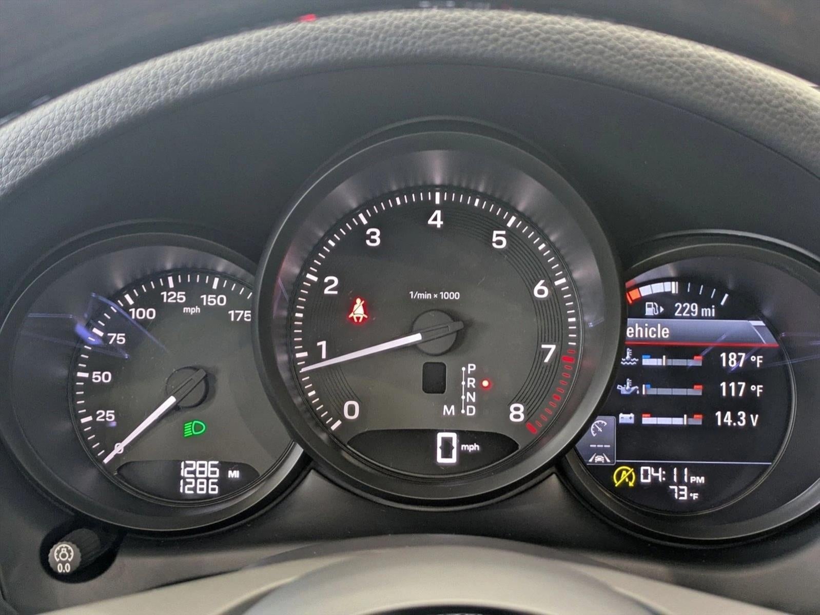 2026 Porsche Macan AWD