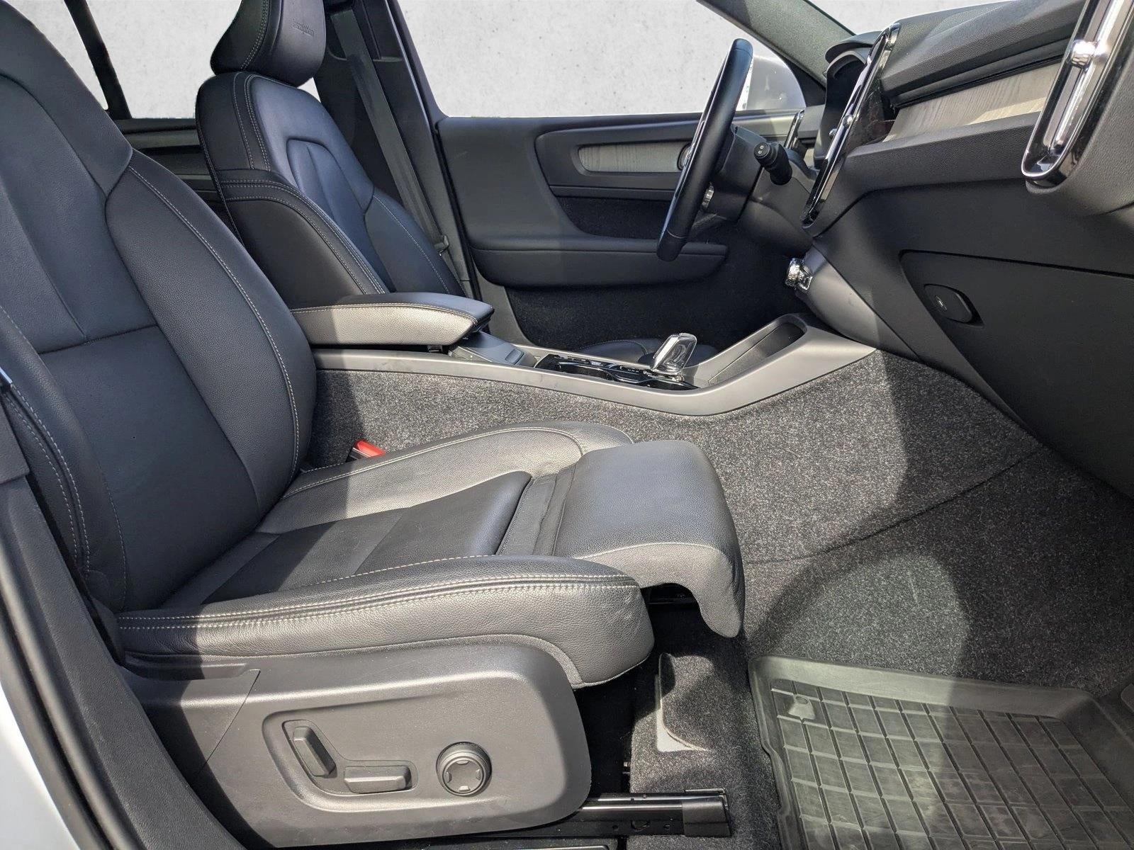 2020 Volvo XC40 T5 AWD Inscription