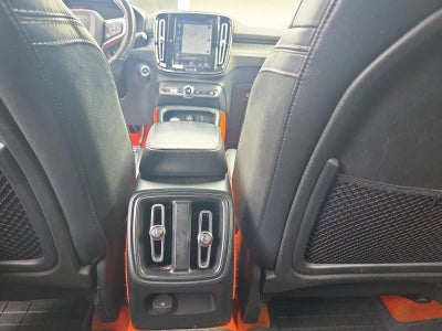 2021 Volvo XC40 T5 AWD R-Design