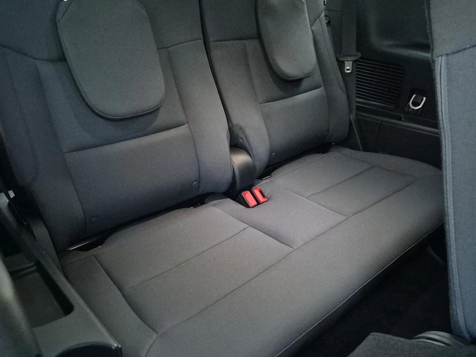 2025 Ford Explorer Active RWD