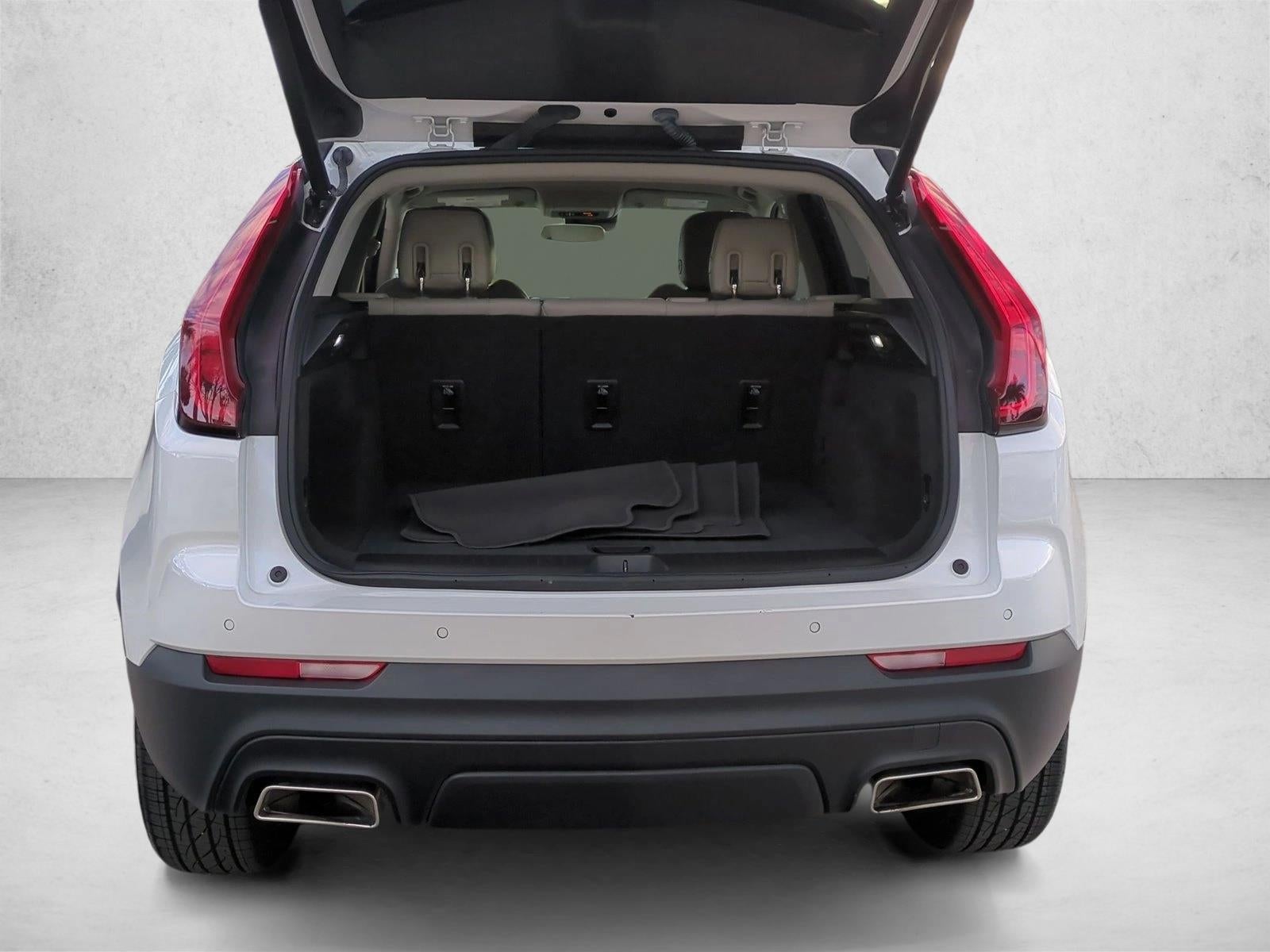 2022 Cadillac XT4 FWD 4dr Luxury