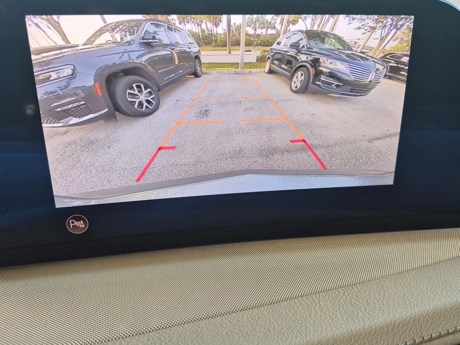 2024 Cadillac XT4 FWD 4dr Luxury