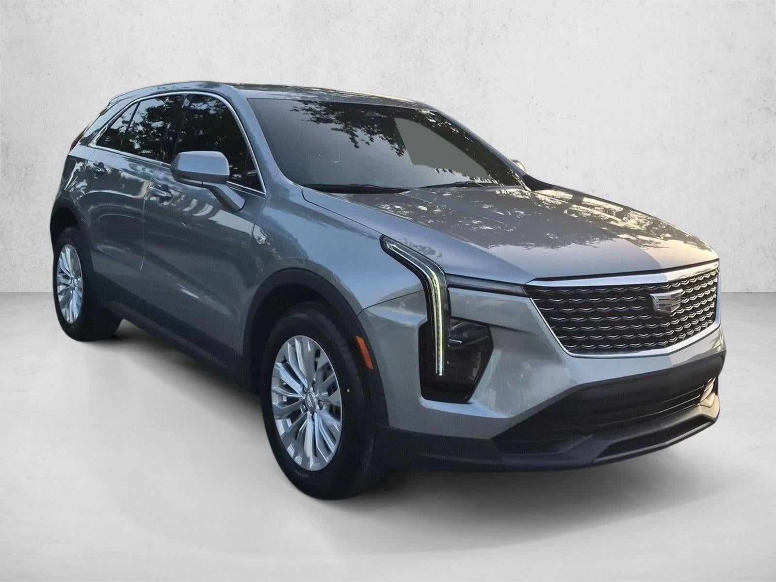2024 Cadillac XT4 FWD 4dr Luxury