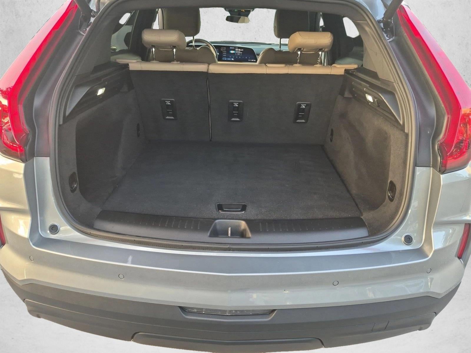 2024 Cadillac XT4 FWD 4dr Luxury