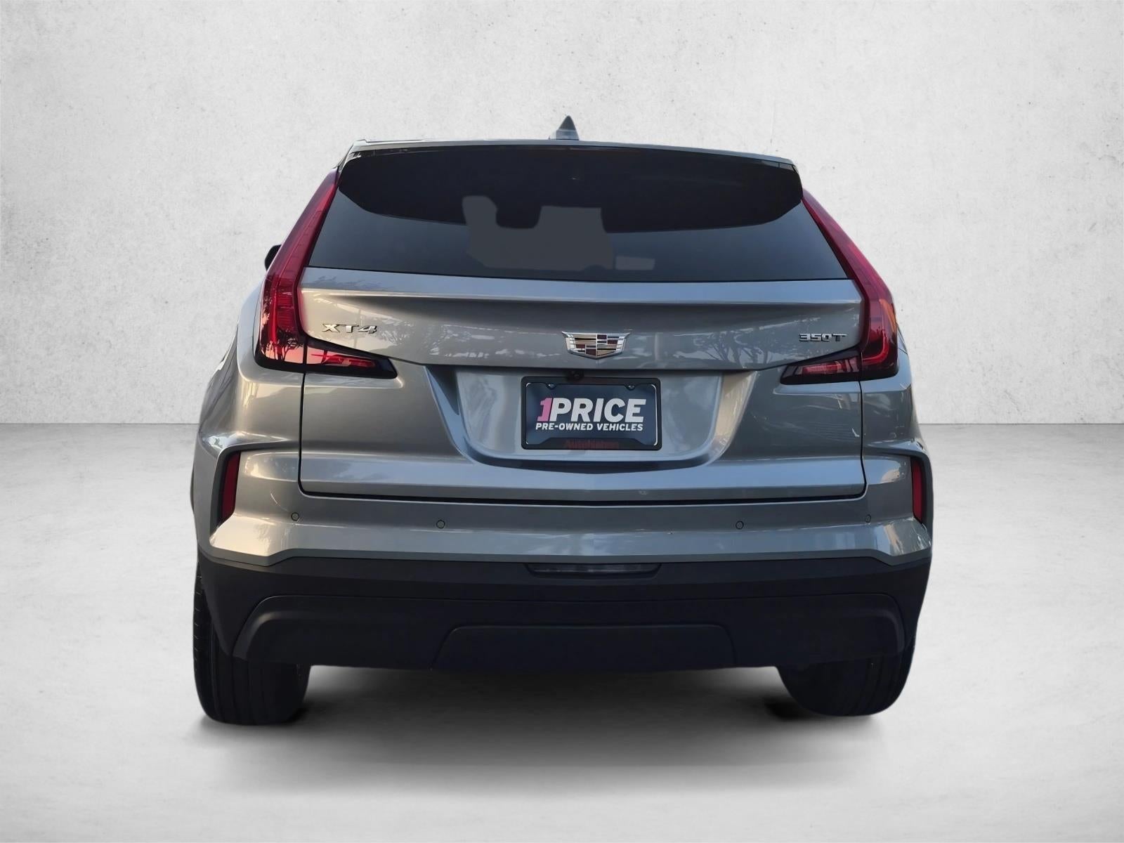 2024 Cadillac XT4 FWD 4dr Luxury
