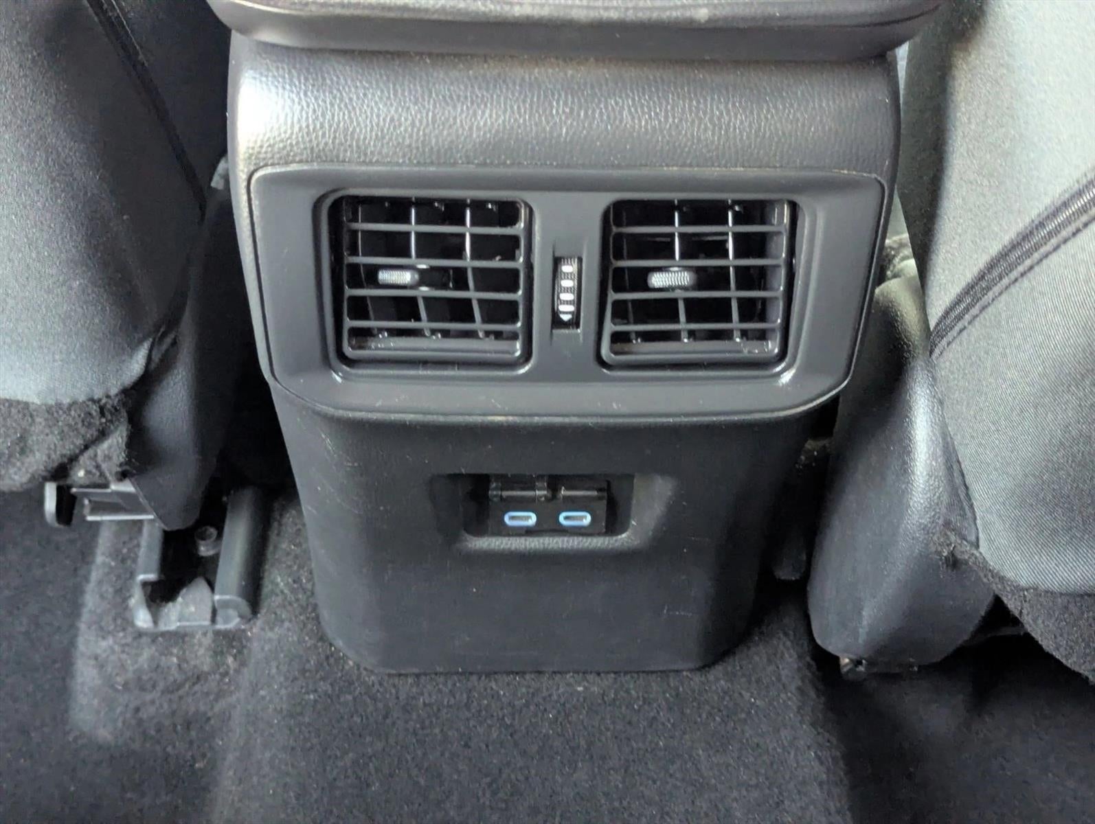 2022 Toyota RAV4 XLE FWD (GS)