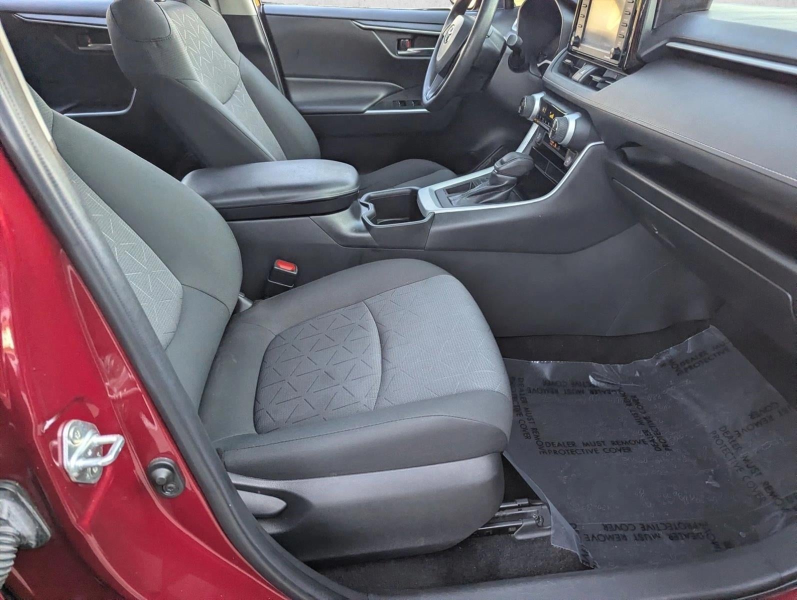 2022 Toyota RAV4 XLE FWD (GS)