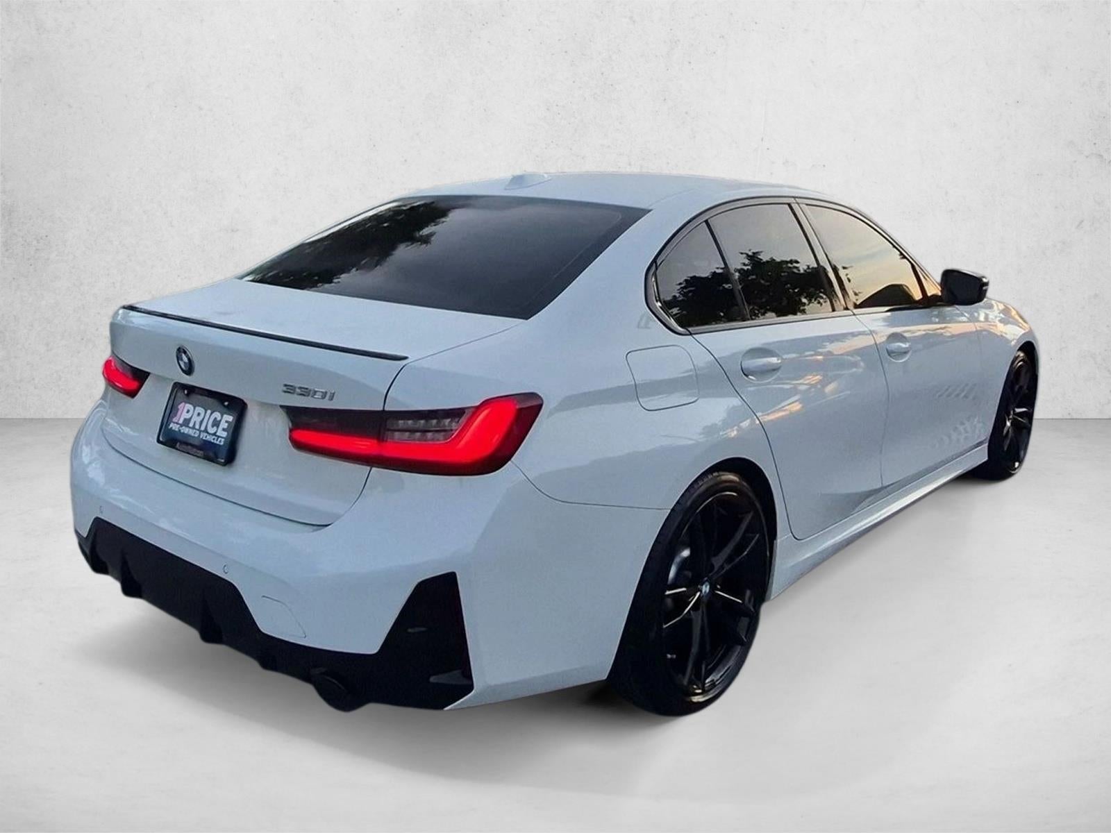 2023 BMW 330i Sedan
