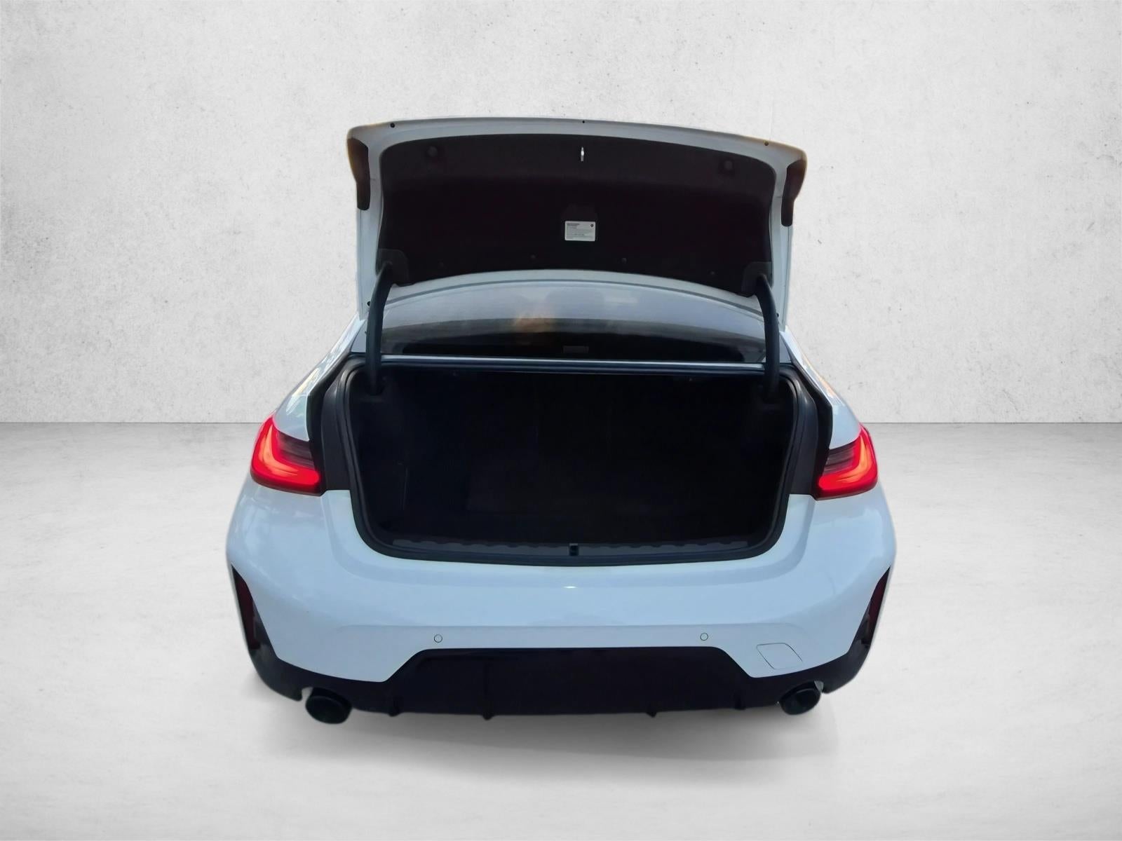 2023 BMW 330i Sedan