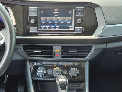 2023 Volkswagen Jetta SE Auto