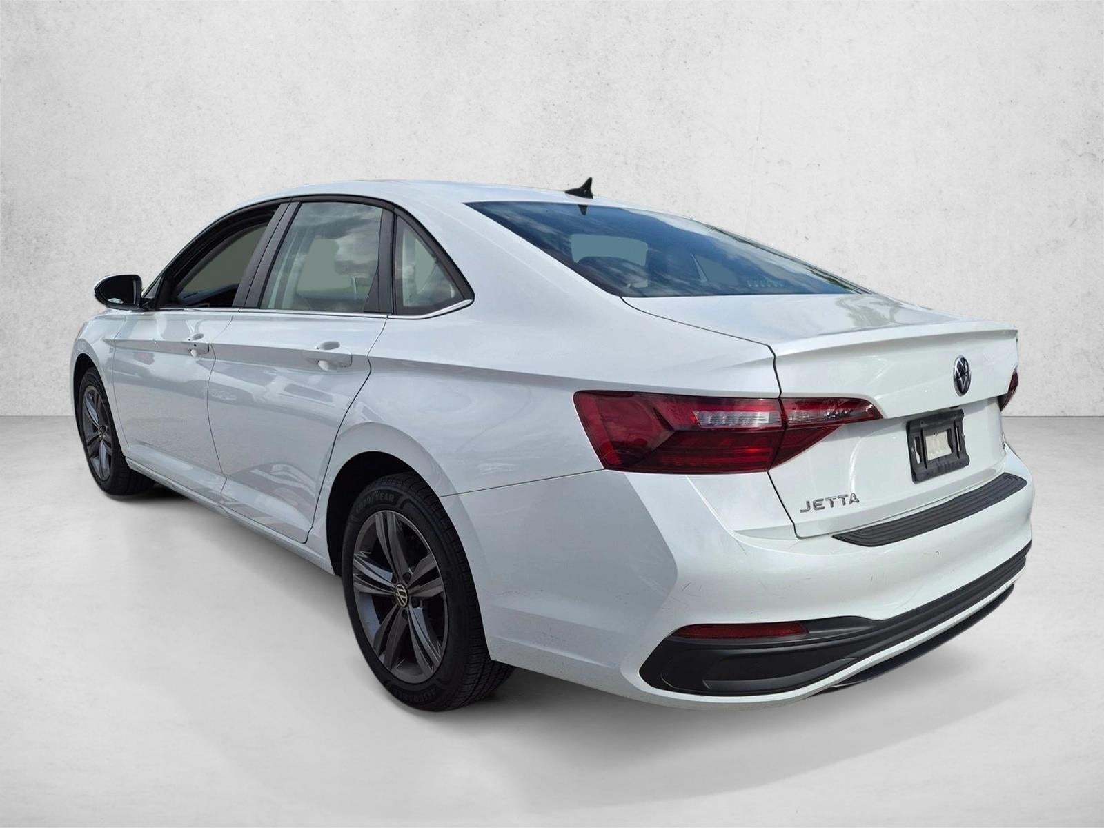 2023 Volkswagen Jetta SE Auto