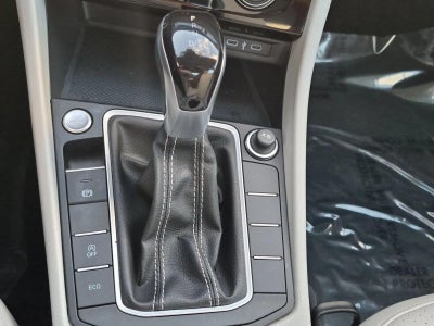 2024 Volkswagen Jetta SE Auto