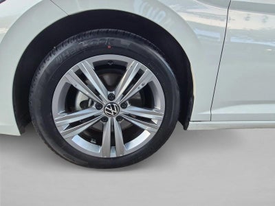 2024 Volkswagen Jetta SE Auto