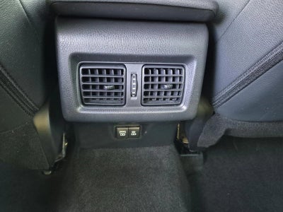 2025 Toyota Camry SE (Natl)