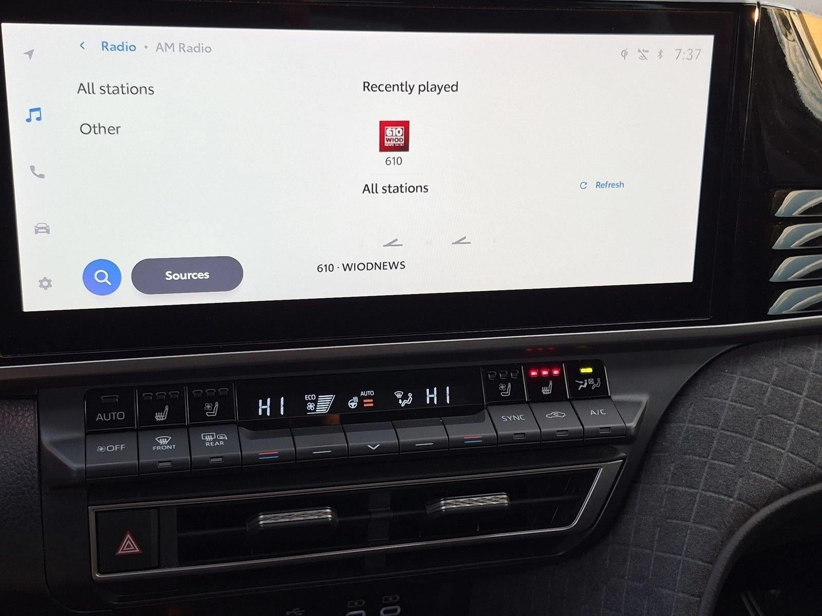 2025 Toyota Camry XLE (Natl)