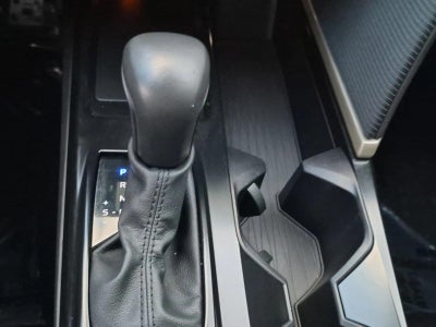 2025 Toyota Camry SE (Natl)