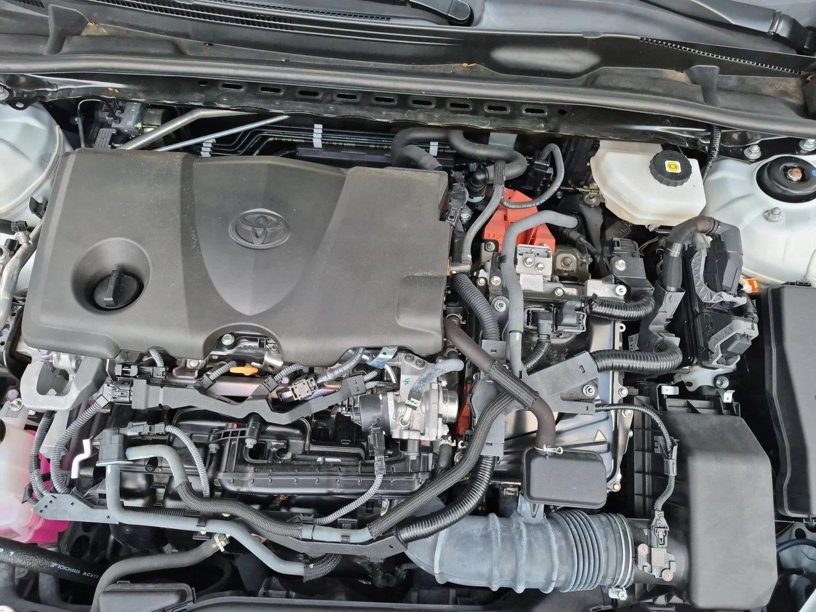 2025 Toyota Camry SE (Natl)