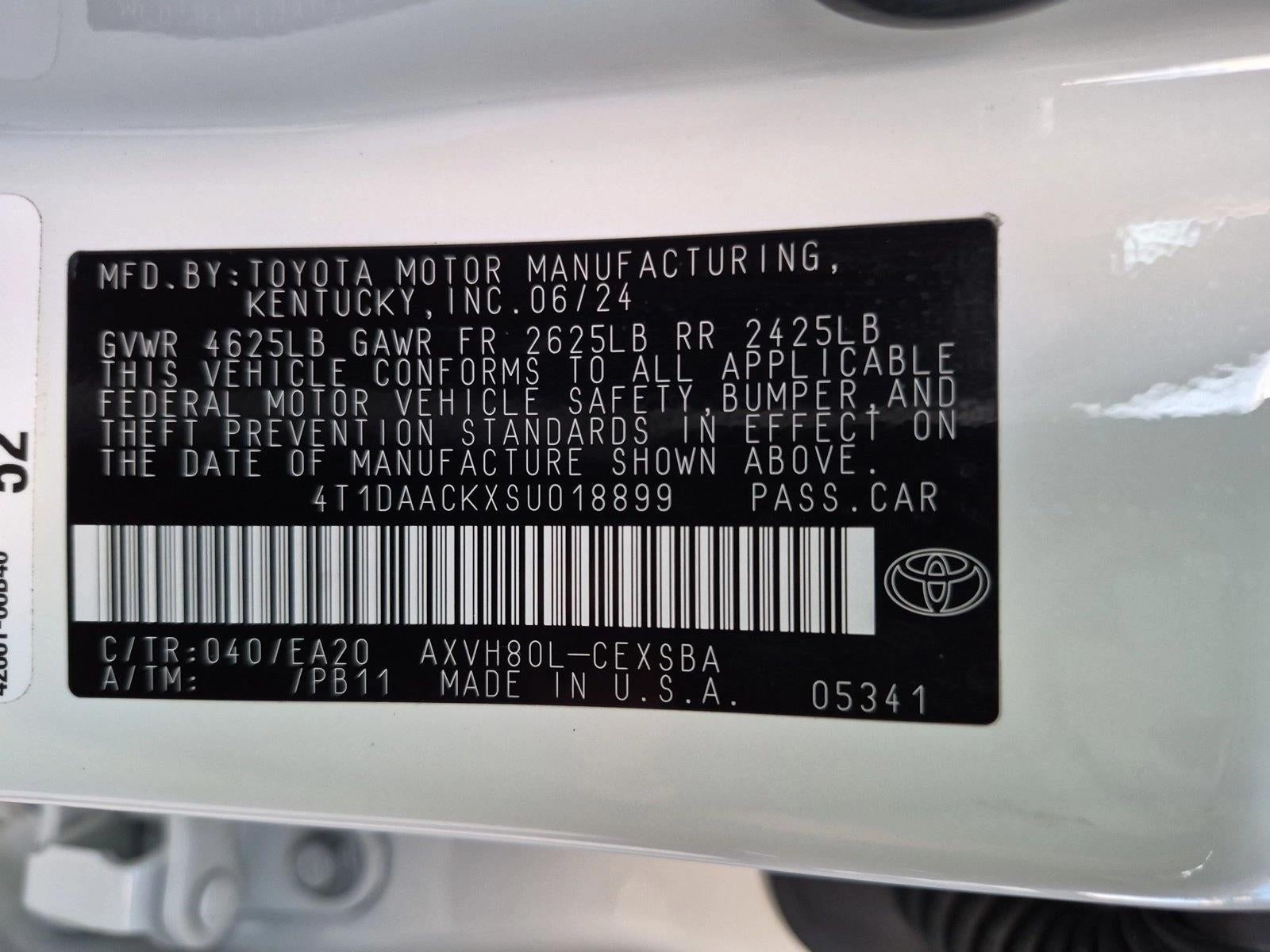 2025 Toyota Camry SE (Natl)