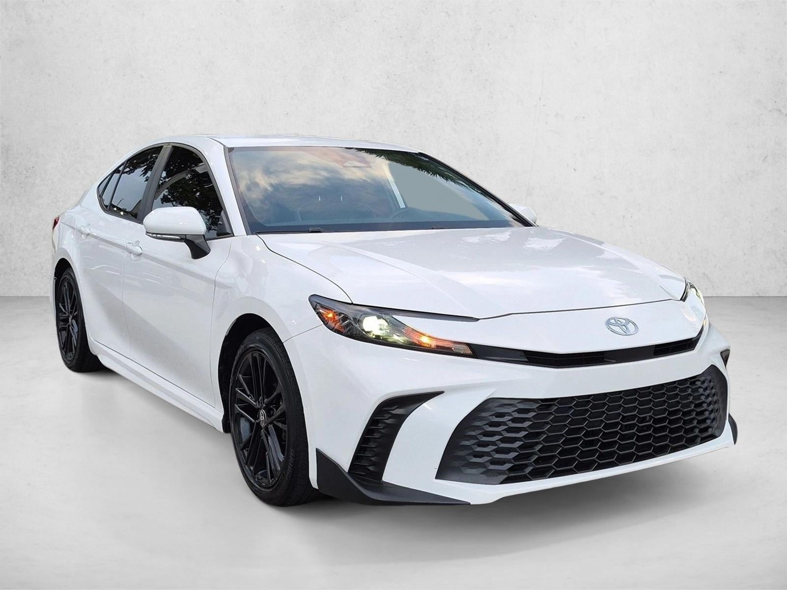 2025 Toyota Camry SE (Natl)