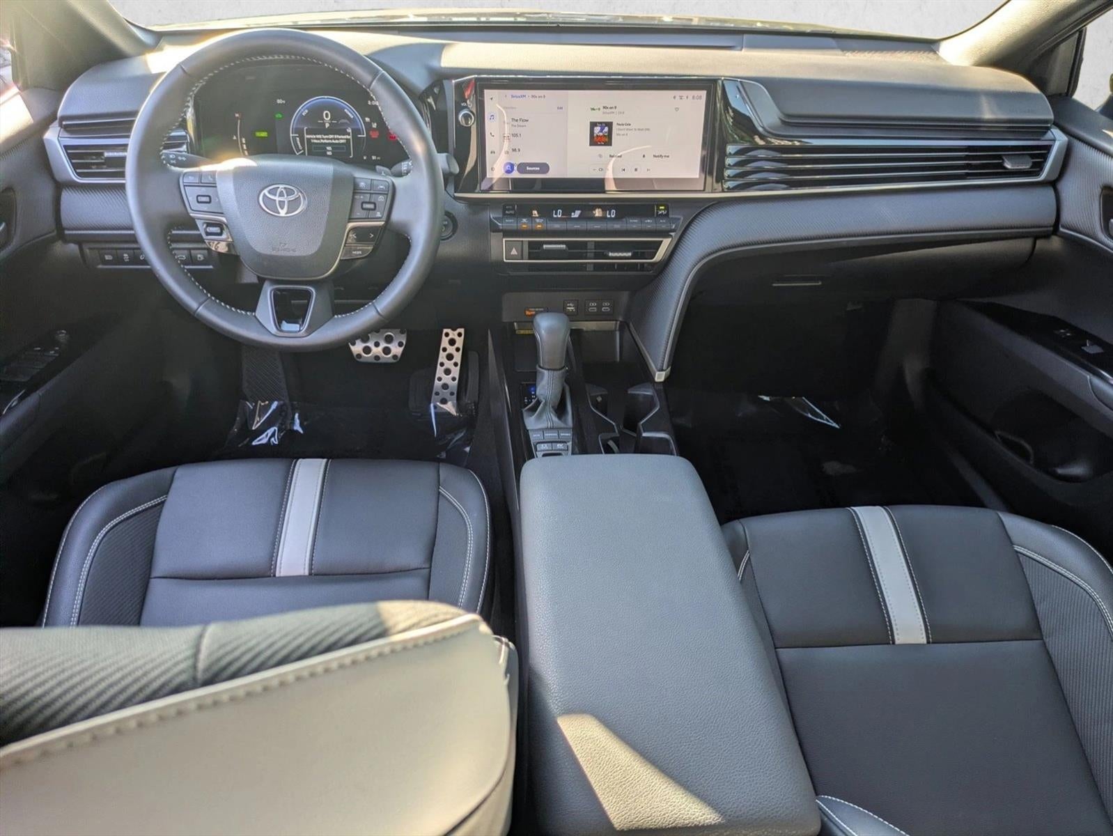 2025 Toyota Camry SE (SE)