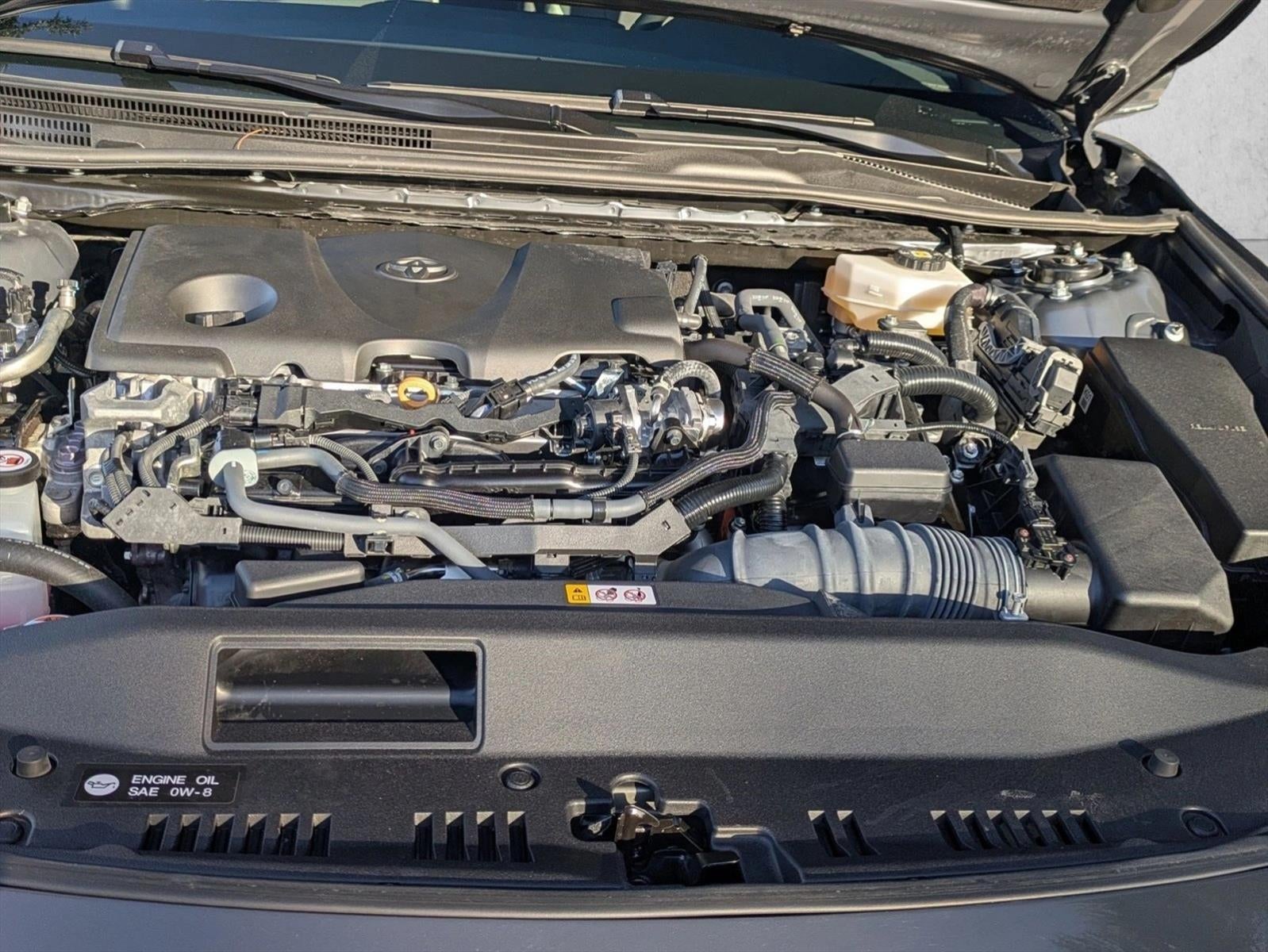 2025 Toyota Camry SE (SE)