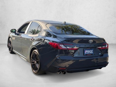 2025 Toyota Camry SE (SE)
