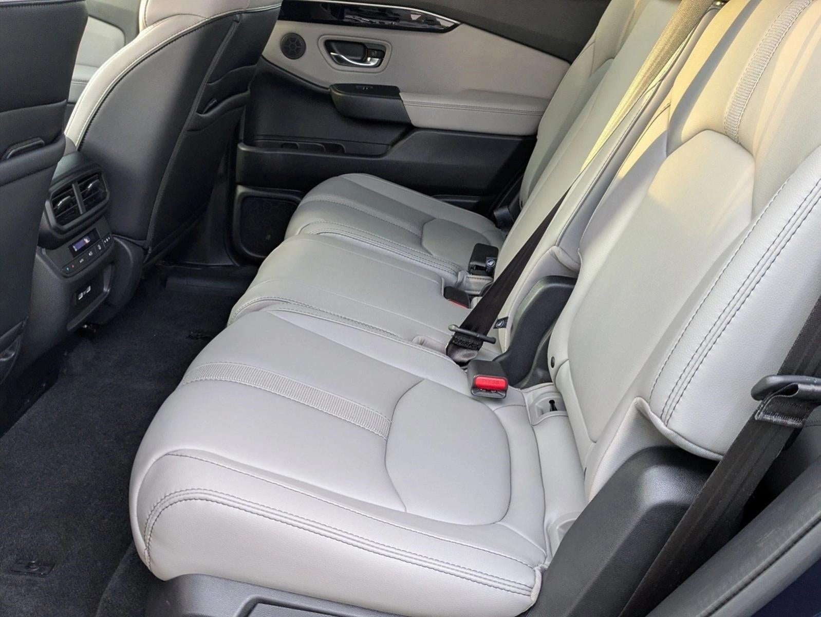 2023 Honda Pilot EX-L 8 Passenger 2WD