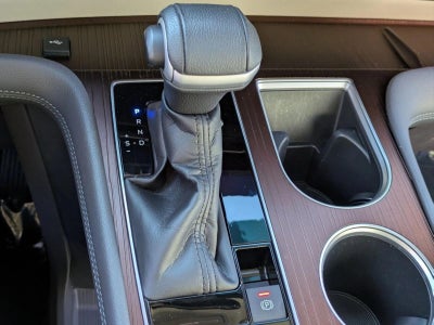 2021 Toyota Sienna XLE FWD 8-Passenger (Natl)