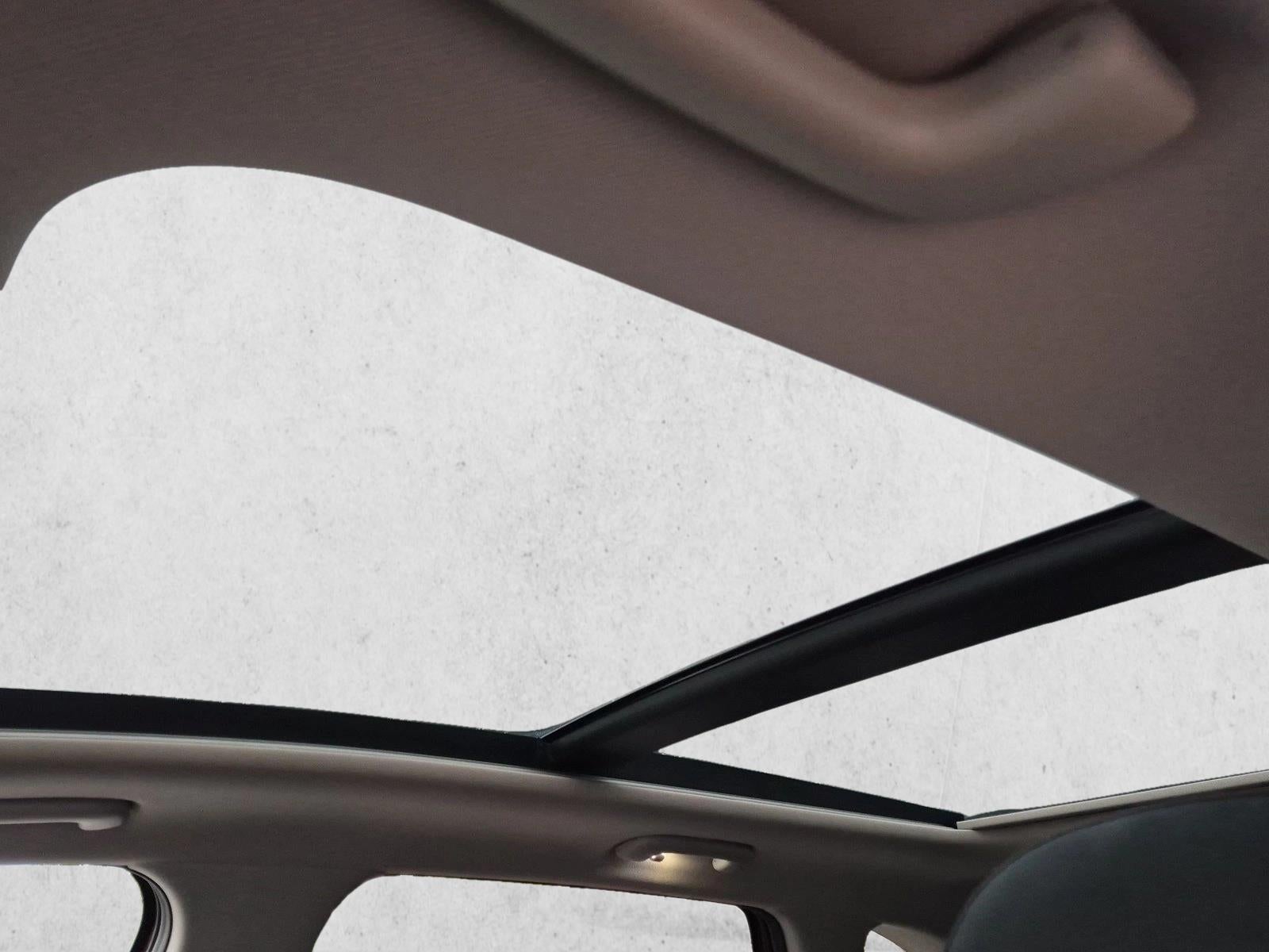 2022 Kia Sorento S FWD