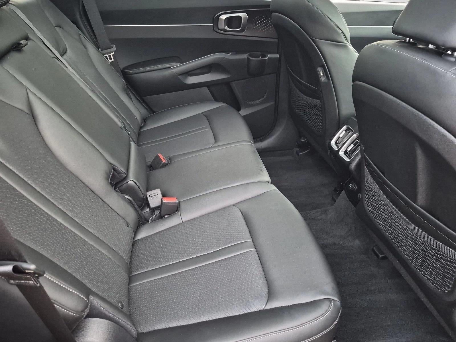 2022 Kia Sorento S FWD