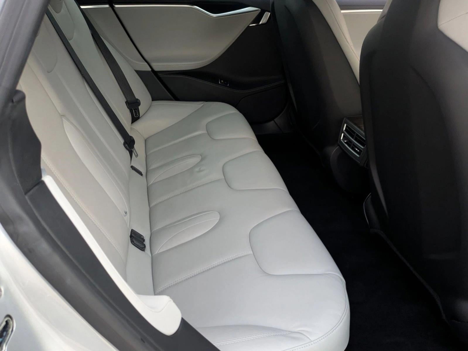 2015 Tesla Model S 4dr Sdn AWD 85D