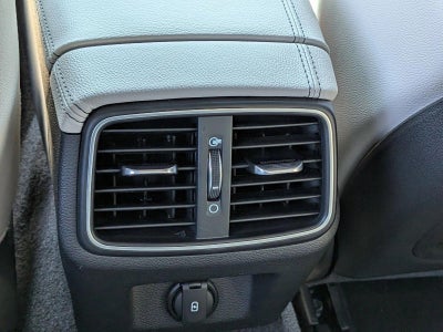 2023 Genesis G70 2.0T RWD