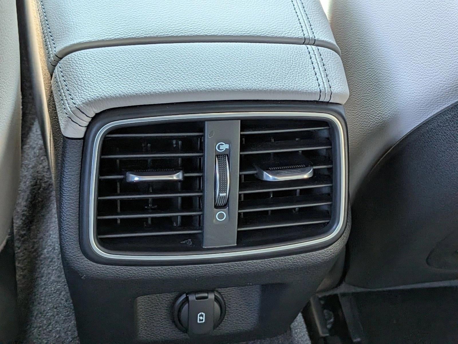 2023 Genesis G70 2.0T RWD