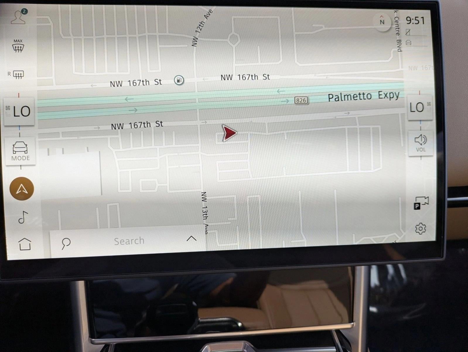 2025 Land Rover Range Rover P530 SE LWB 7 Seat