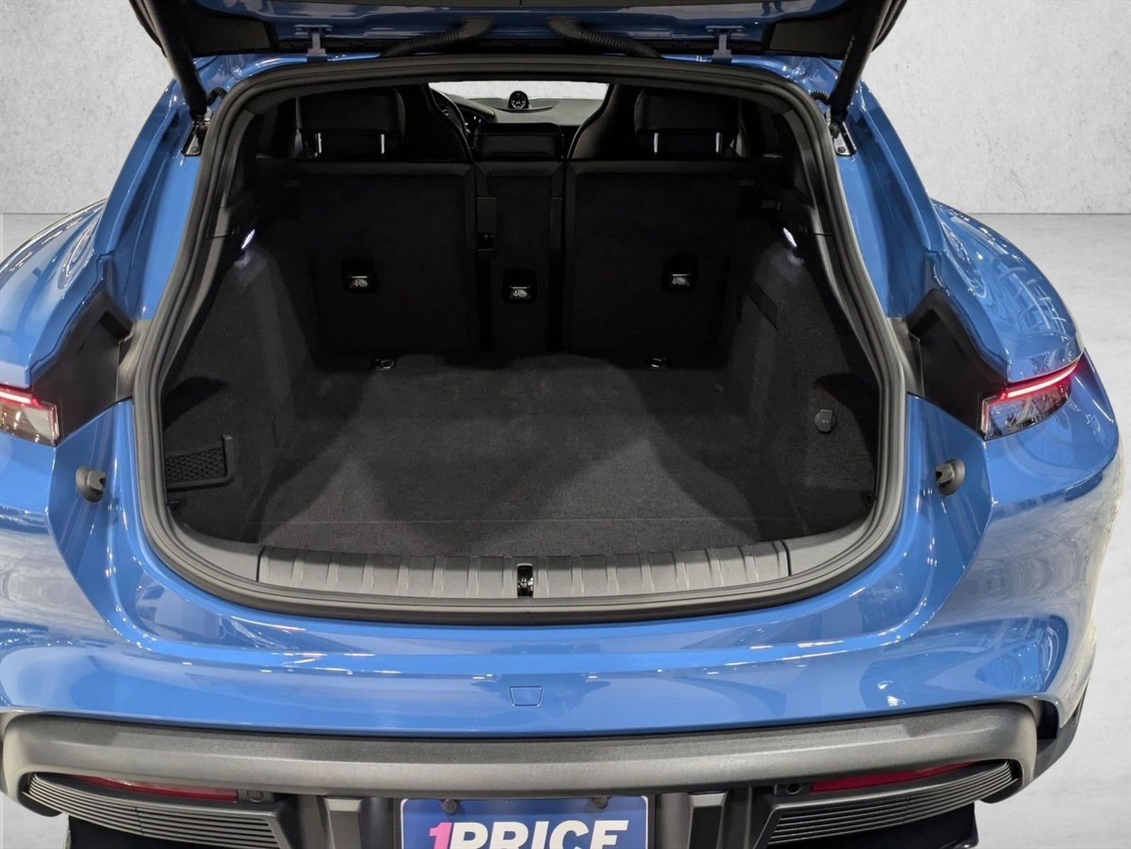 2022 Porsche Taycan 4 Cross Turismo AWD