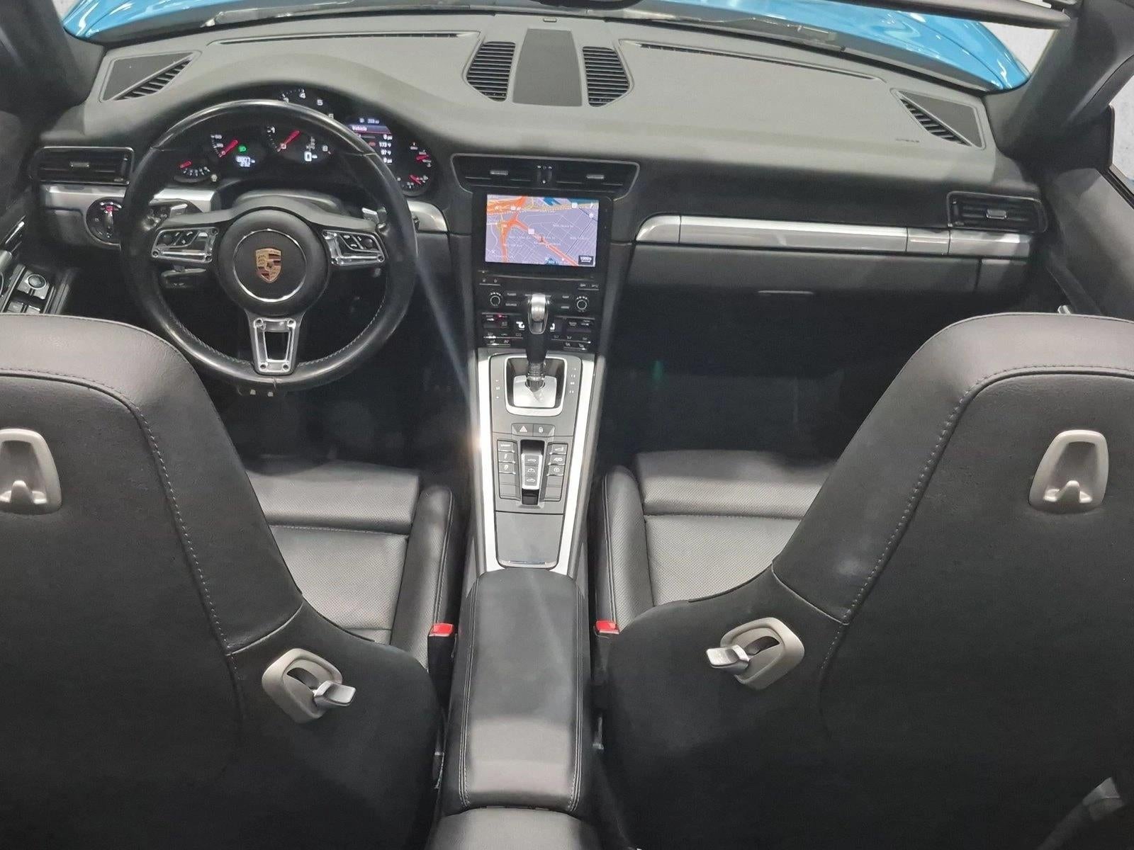 2017 Porsche 911 Carrera Cabriolet