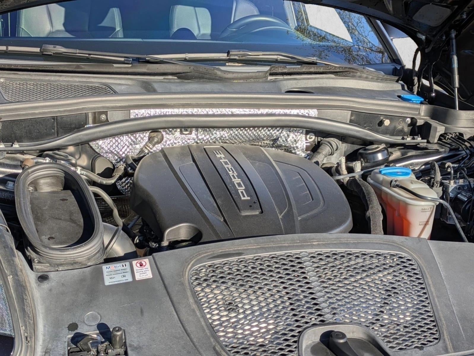 2018 Porsche Macan AWD