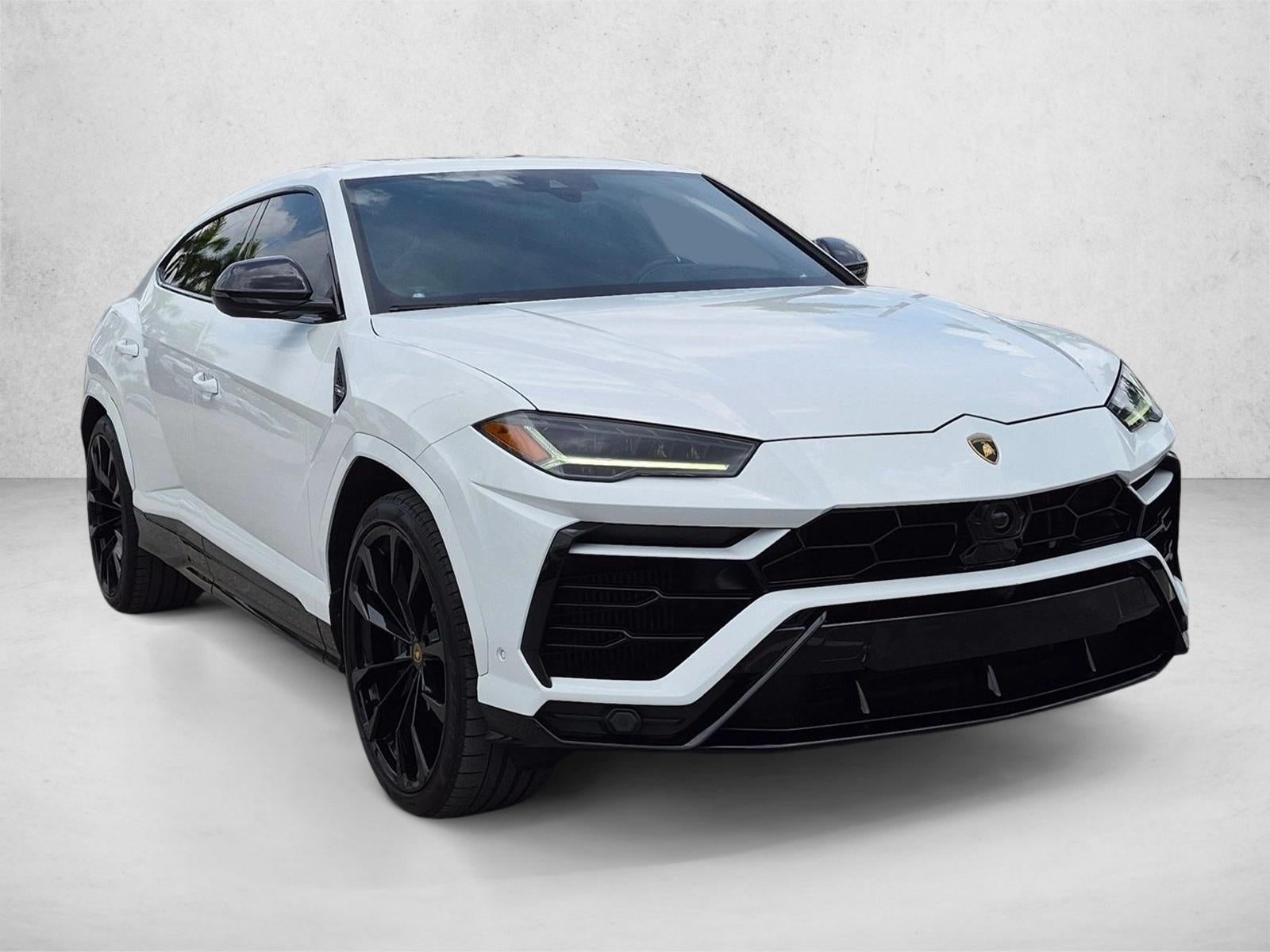 2022 Lamborghini Urus AWD