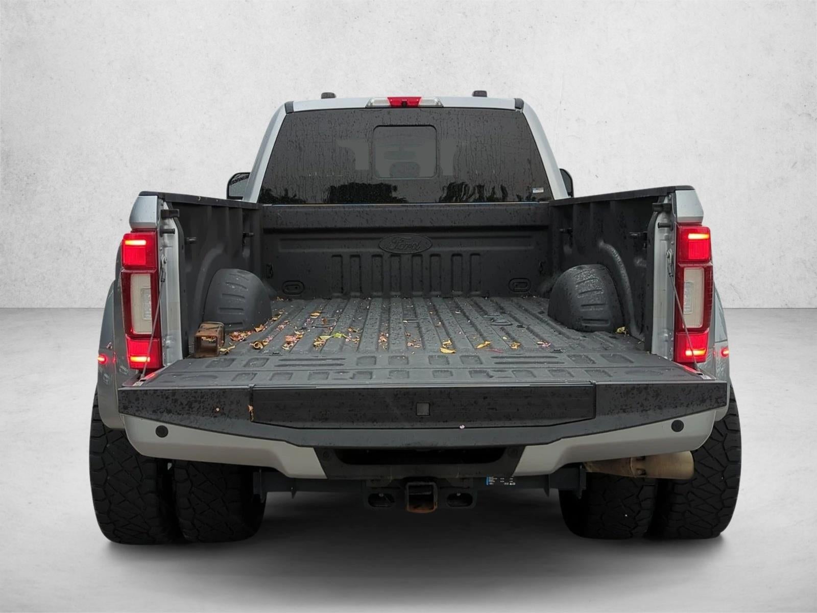 2021 Ford Super Duty F-450 DRW Platinum 4WD Crew Cab 8' Box