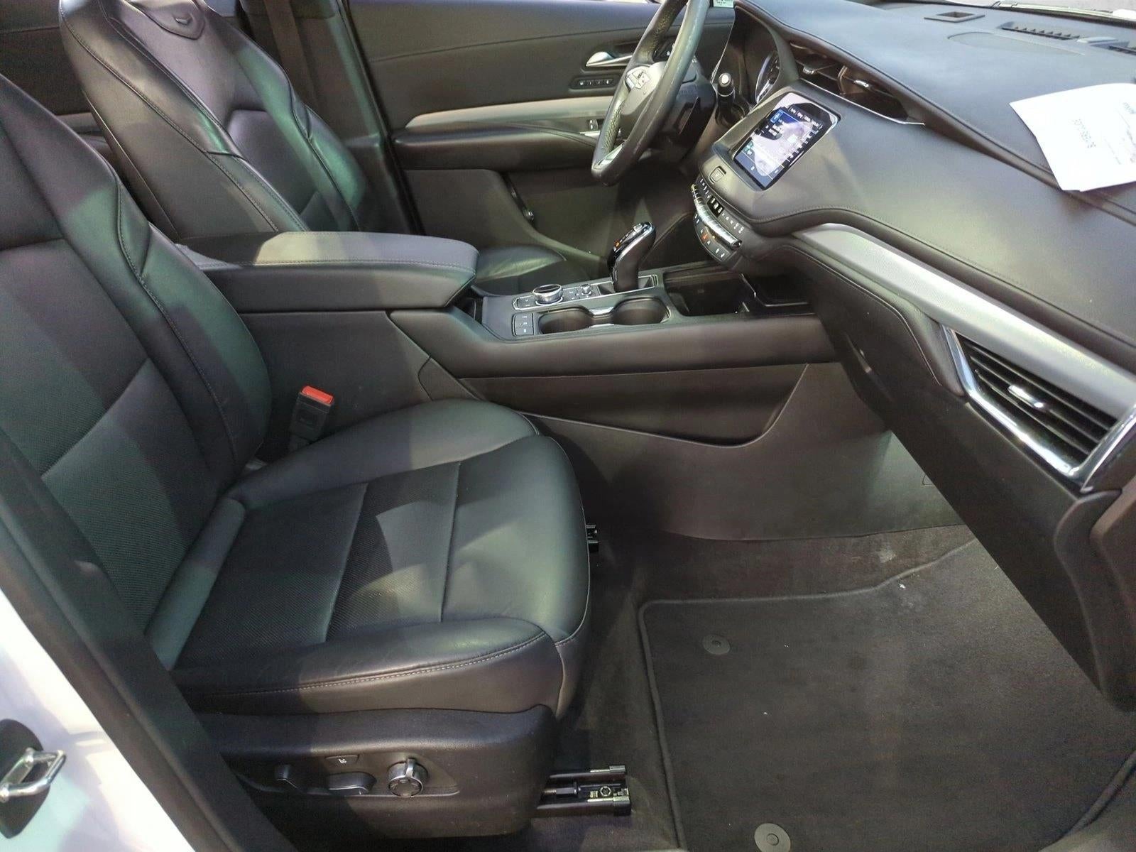 2023 Cadillac XT4 AWD 4dr Premium Luxury